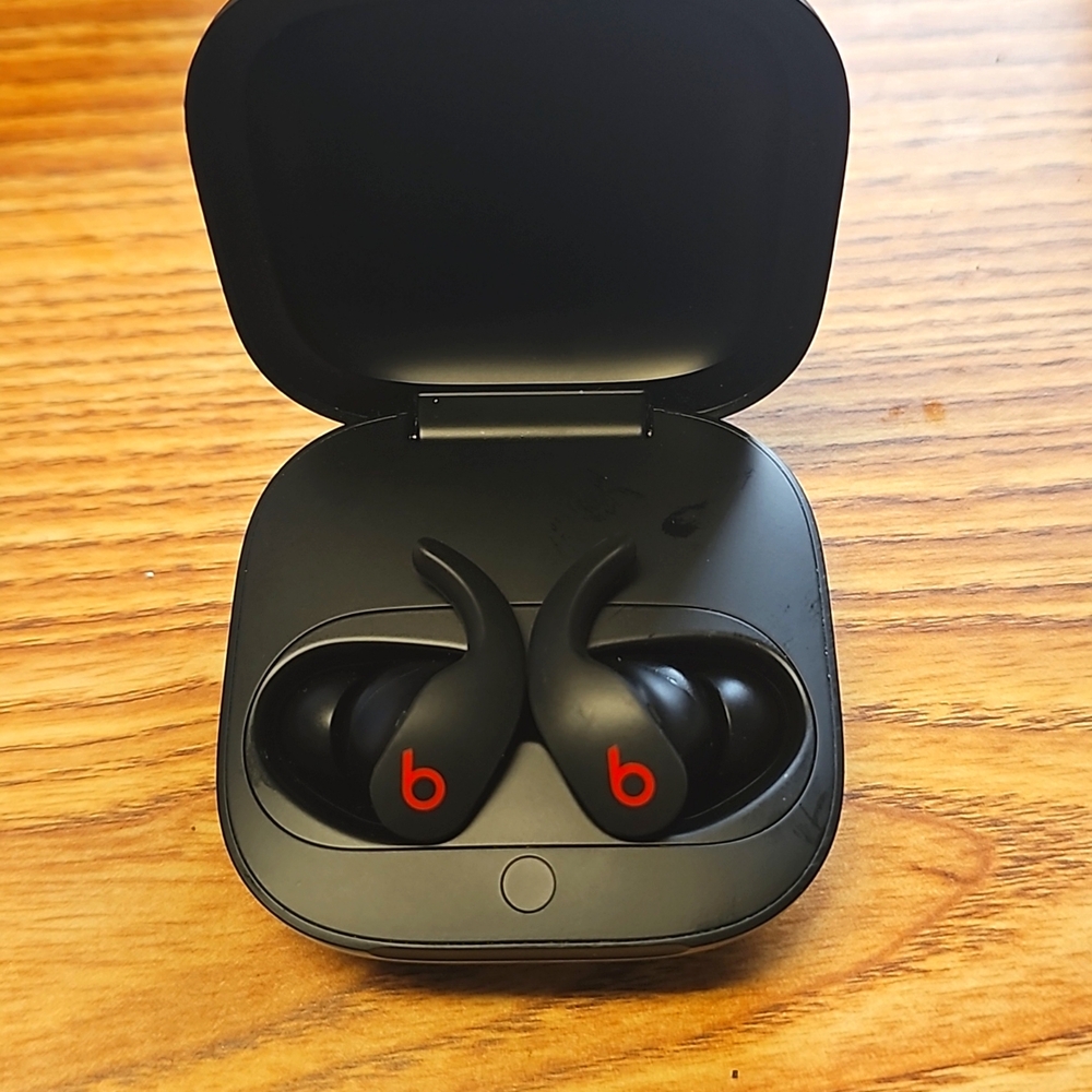 Beats Fit pro earbuds
